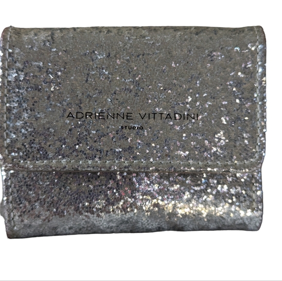 Adrienne Vittadini Studio coin purse/cardholder on key ring- sparkly silver - Picture 6 of 14